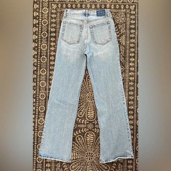 Abercrombie & Fitch The ‘90s Relaxed Jean High Rise - Size 27 Long - Picture 2 of 3